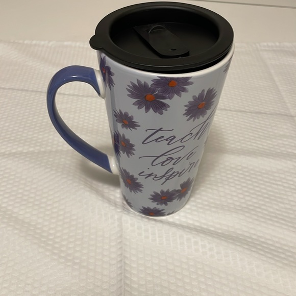 Modern Southern Home New Bone China Latte Mug with Lid - Picture 4 of 7